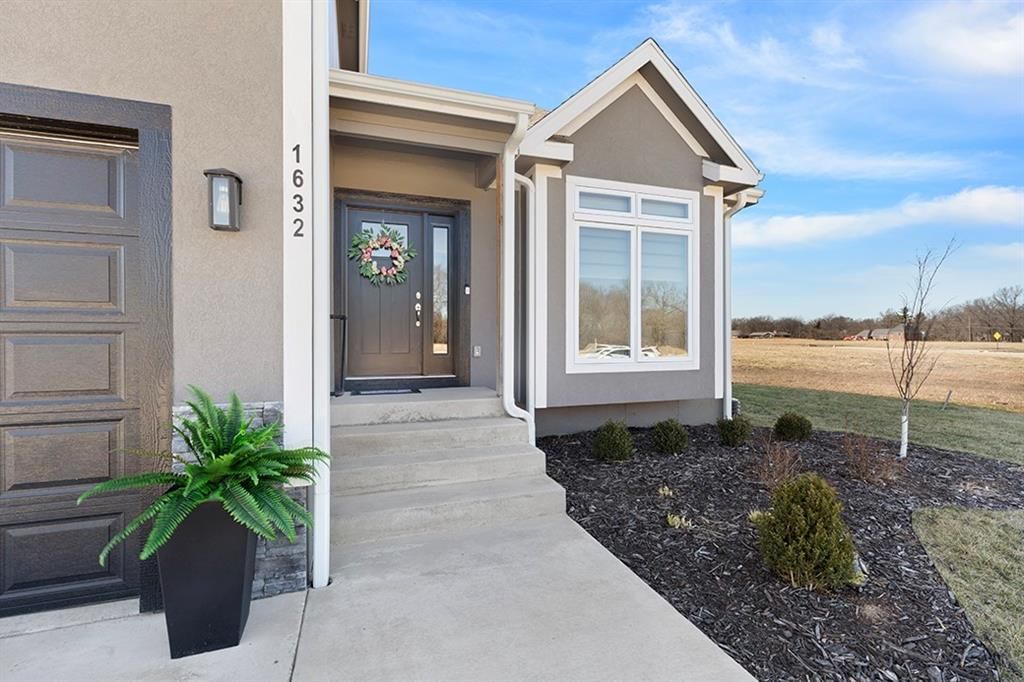1632 Lou Martin Drive — photo 2