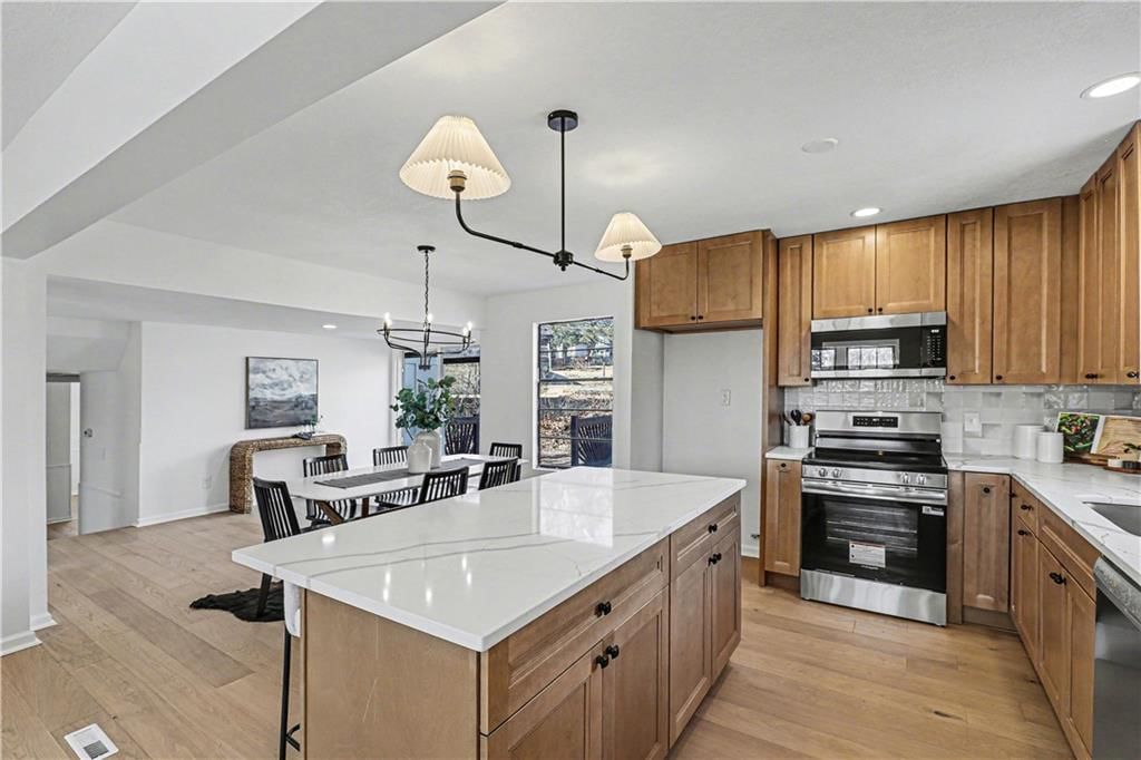 1516 E 99th Street — photo 7
