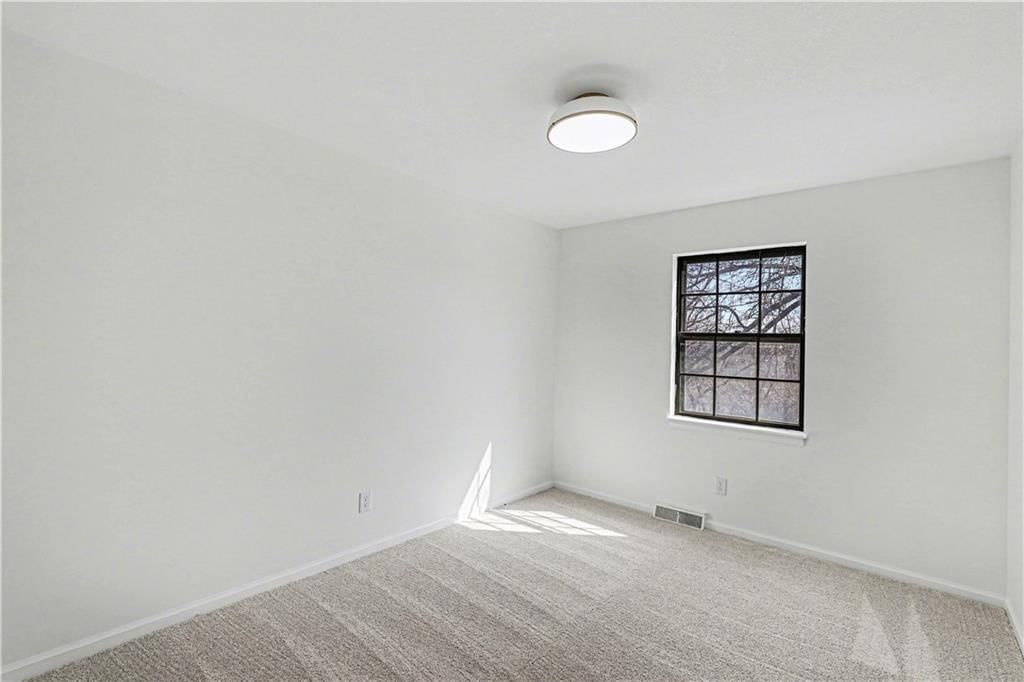 1516 E 99th Street — photo 18