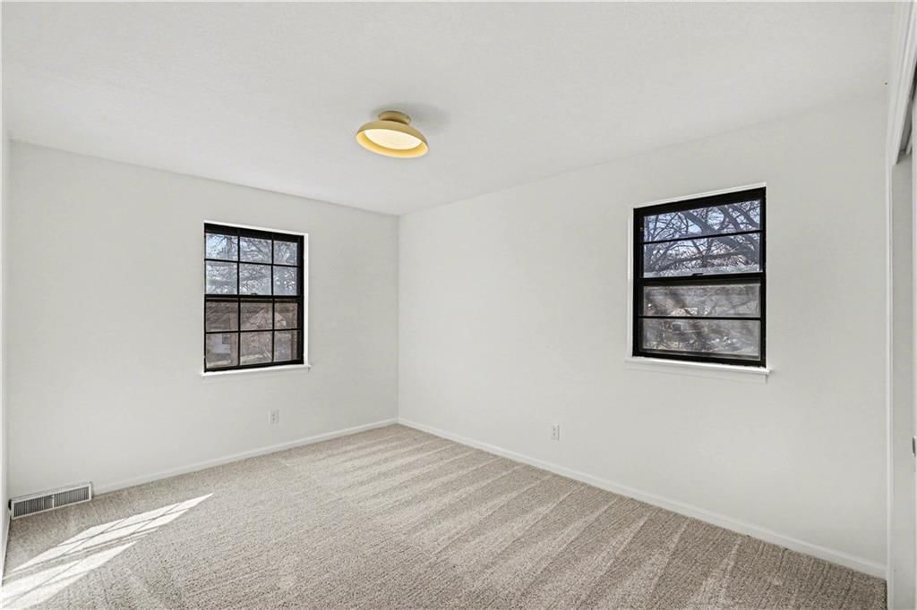 1516 E 99th Street — photo 19