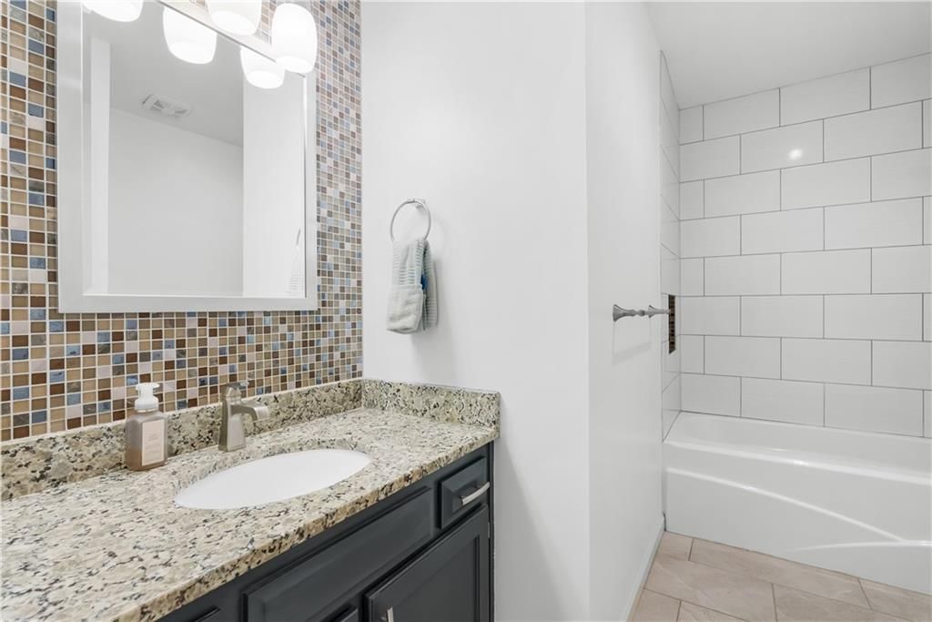 8704 N Wheaton Court — photo 25
