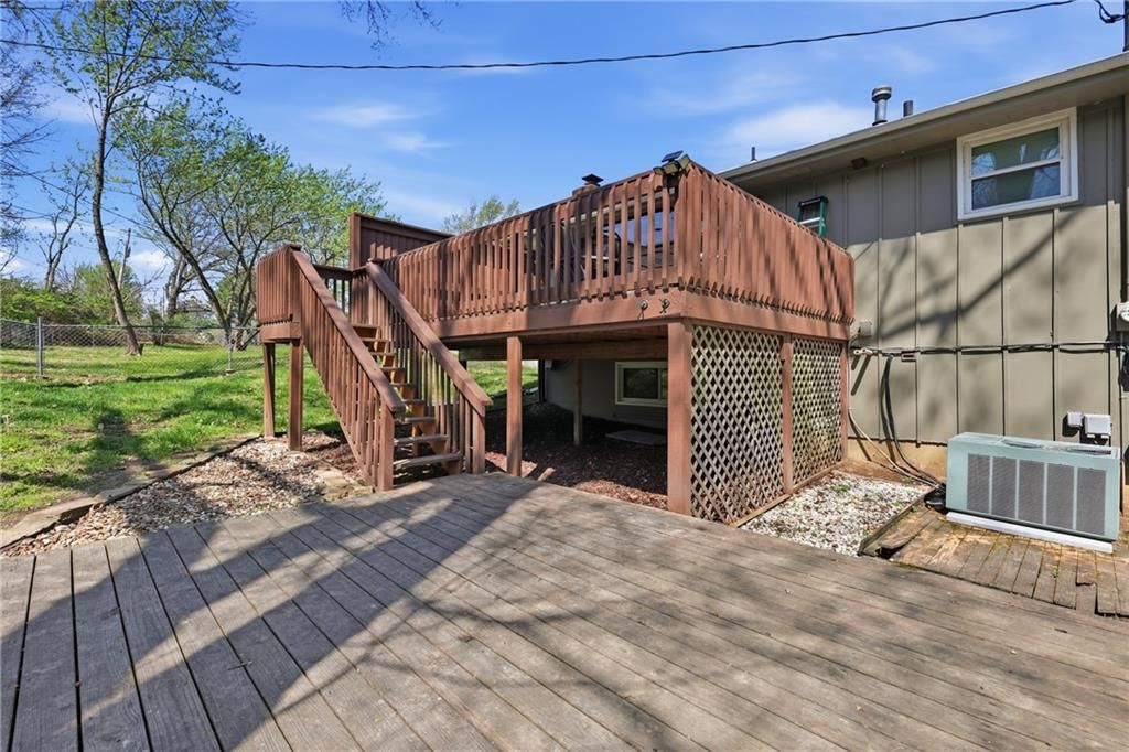 907 Josela Court — photo 27