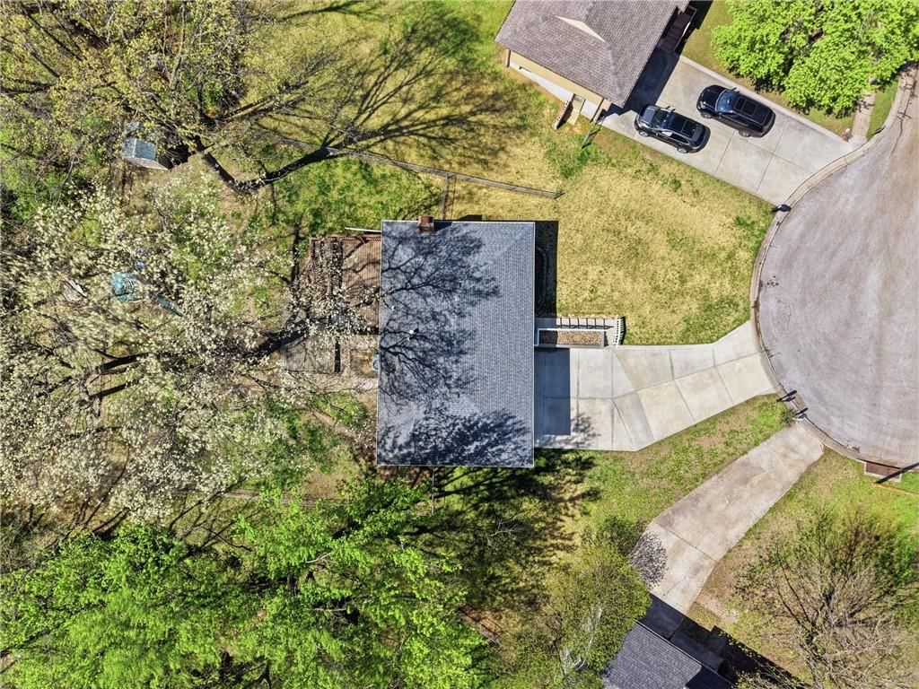 907 Josela Court — photo 34