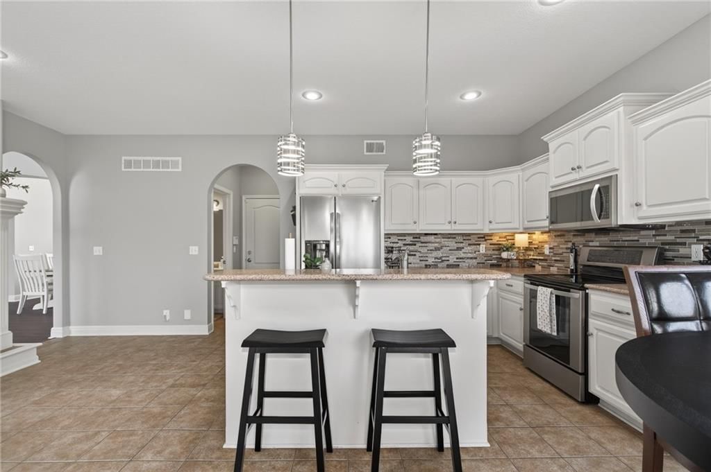 906 NW Magnolia Lane — photo 17