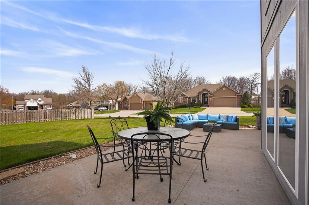 906 NW Magnolia Lane — photo 45