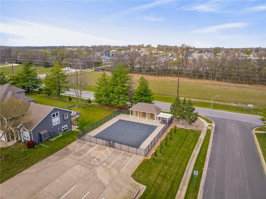 906 NW Magnolia Lane — photo 59