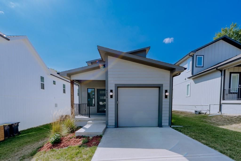 4436 TRACY Avenue — photo 3