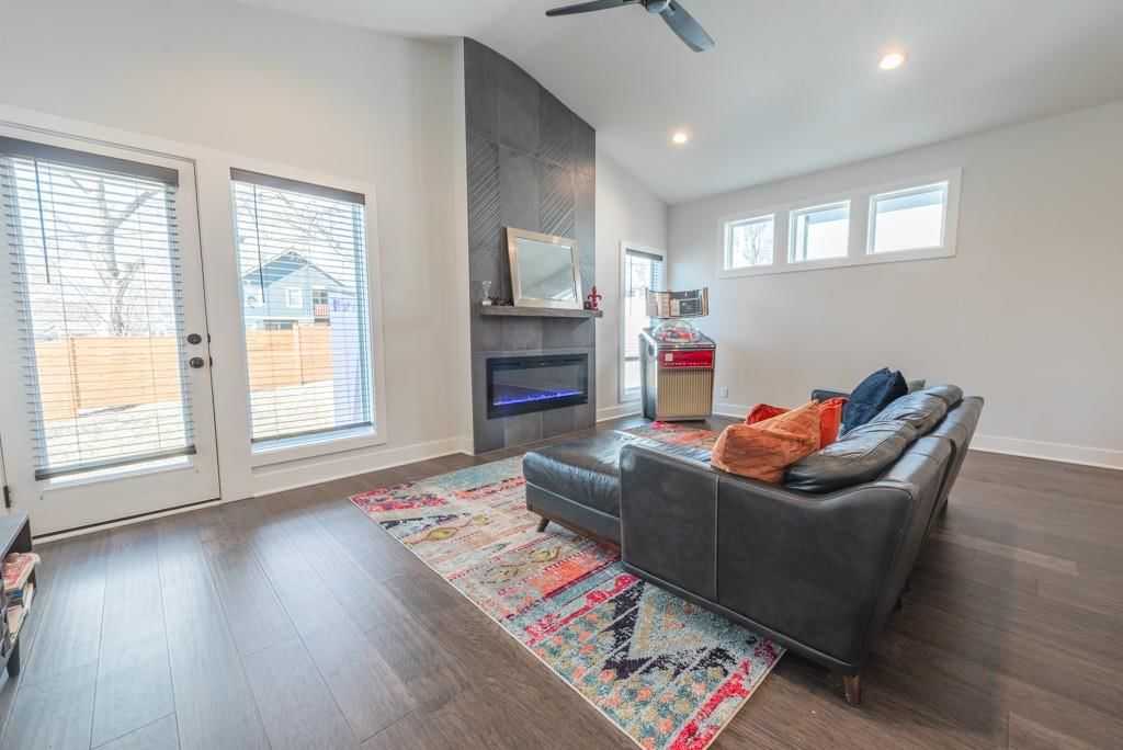 4436 TRACY Avenue — photo 18