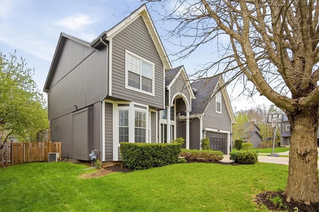 4439 Meadow View Drive — photo 2