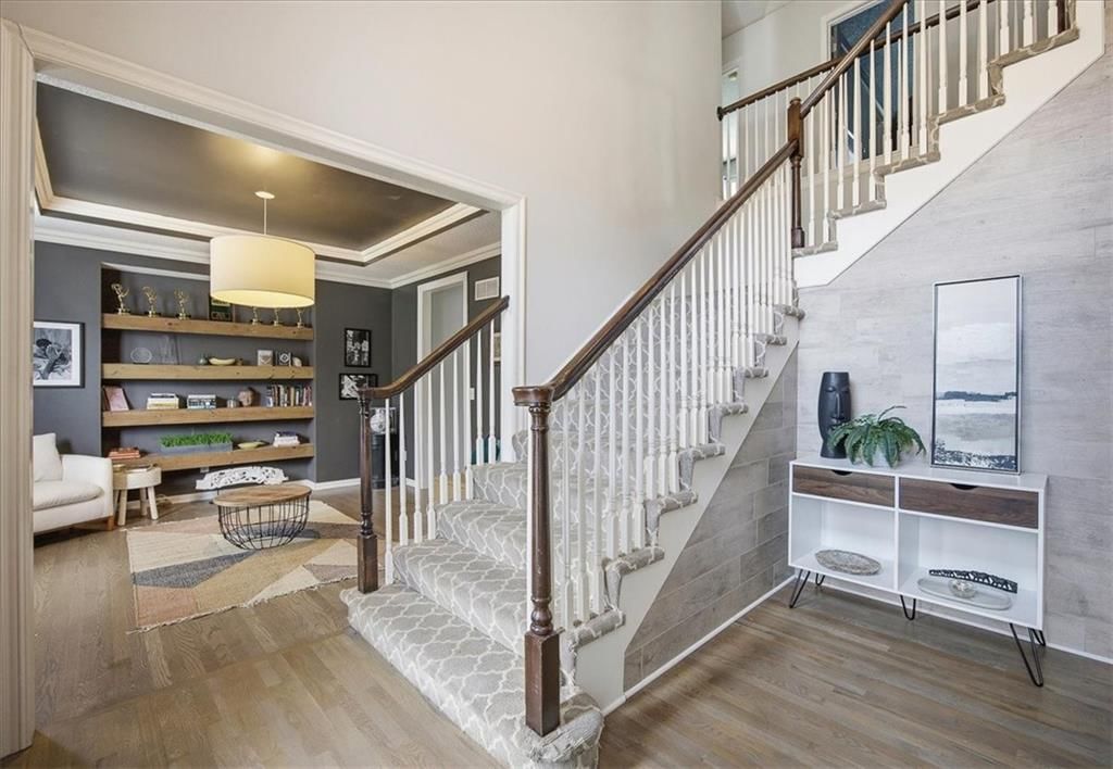 4439 Meadow View Drive — photo 4
