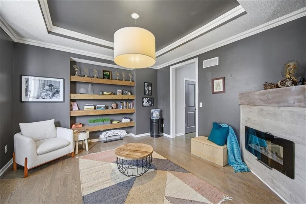 4439 Meadow View Drive — photo 5