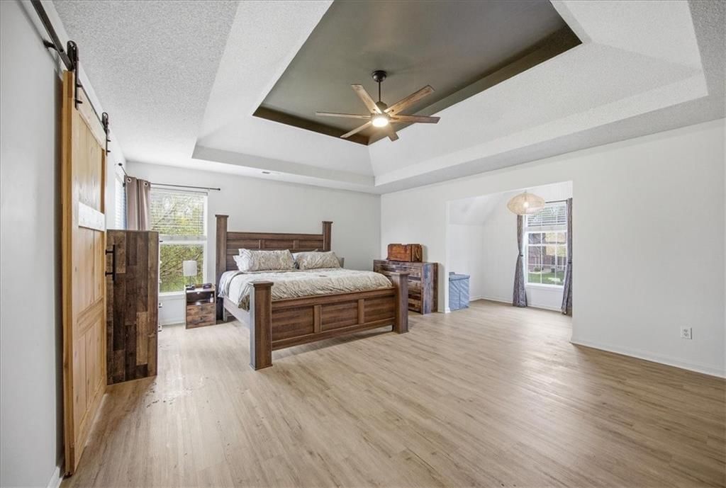 4439 Meadow View Drive — photo 15