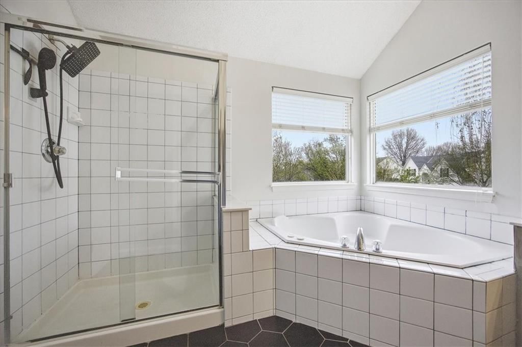 4439 Meadow View Drive — photo 19