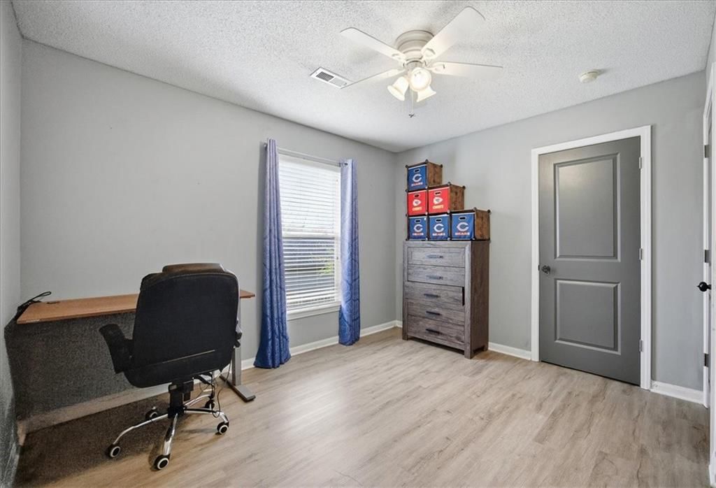 4439 Meadow View Drive — photo 24