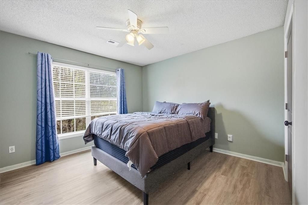 4439 Meadow View Drive — photo 26