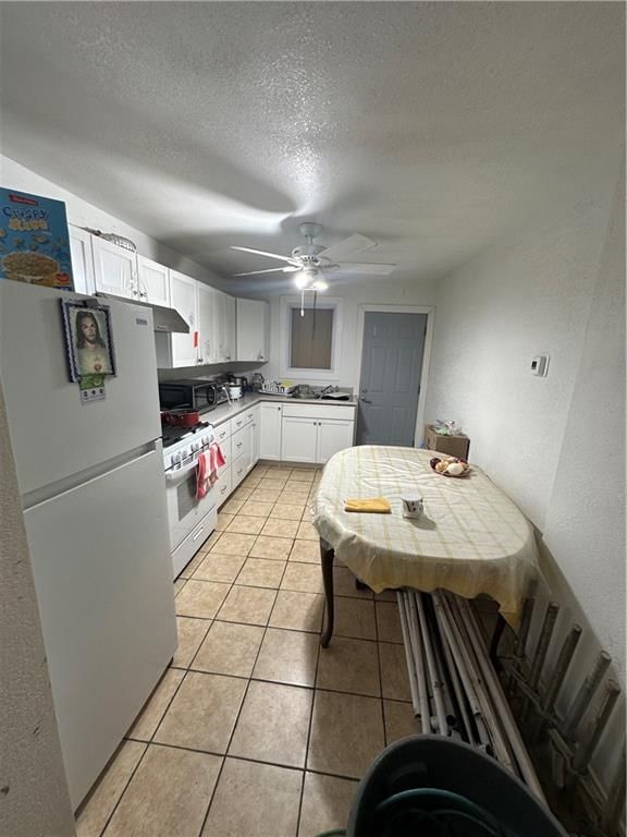 2323 JACKSON Avenue — photo 5