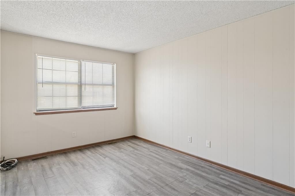 113-115 Brookridge Drive — photo 4