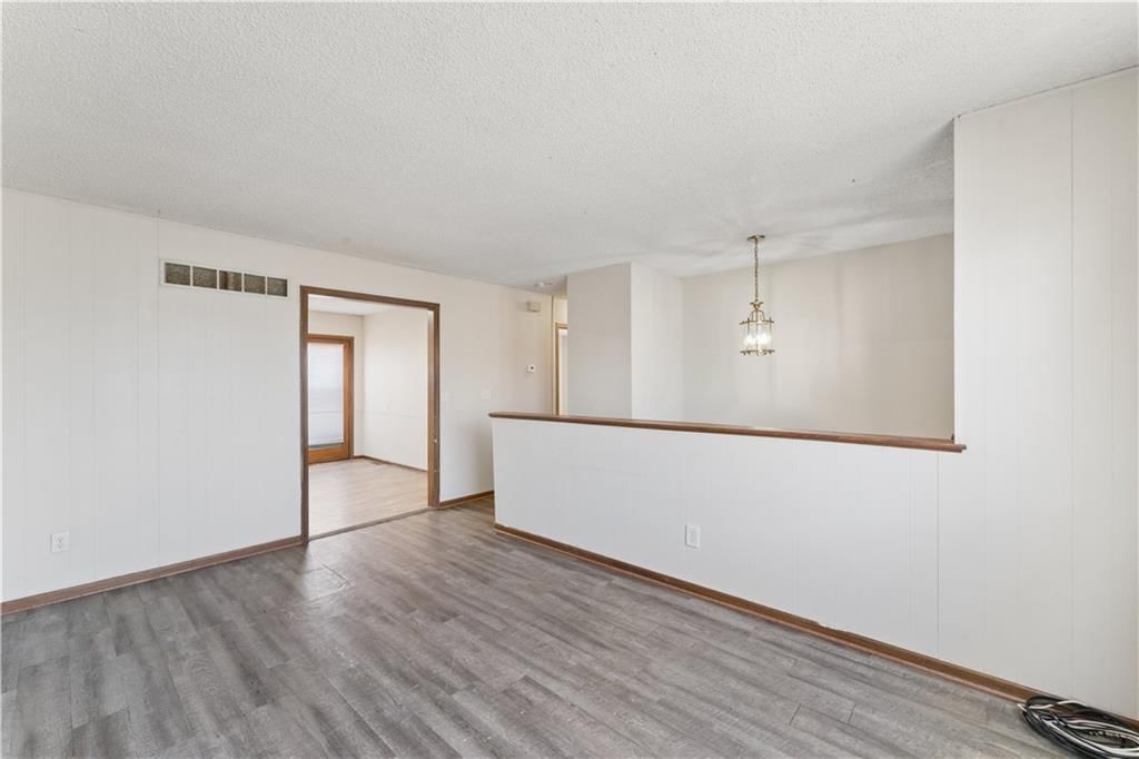 113-115 Brookridge Drive — photo 6