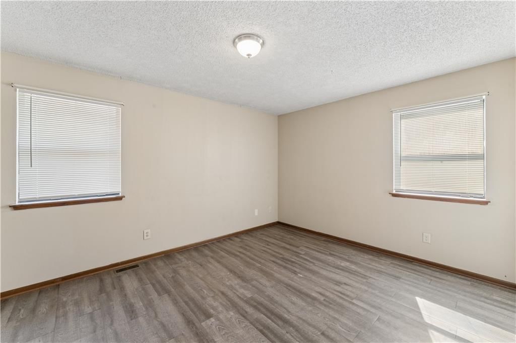 113-115 Brookridge Drive — photo 13