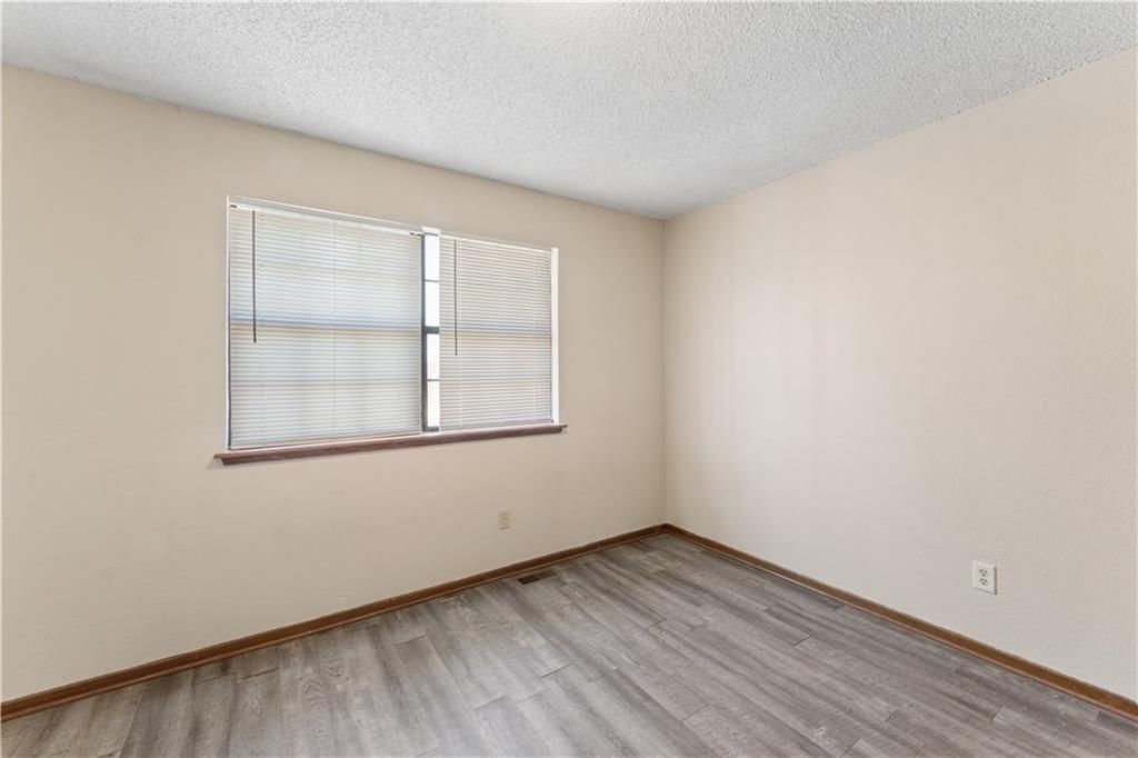 113-115 Brookridge Drive — photo 18