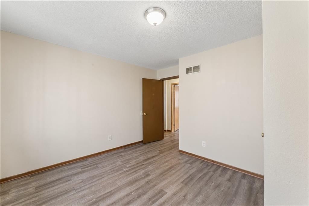 113-115 Brookridge Drive — photo 19
