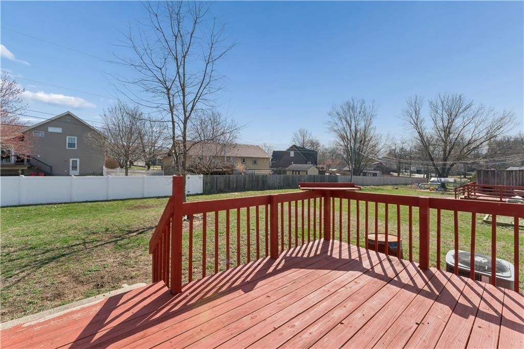 113-115 Brookridge Drive — photo 32