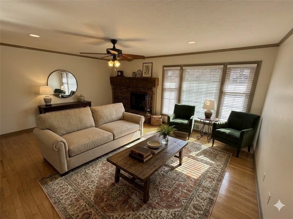 11703 E 48th Street — photo 3