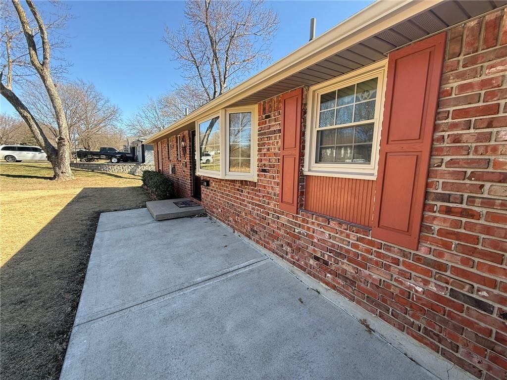 11703 E 48th Street — photo 40