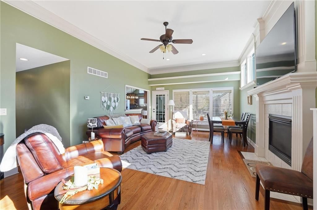 1363 Brompton Lane — photo 8