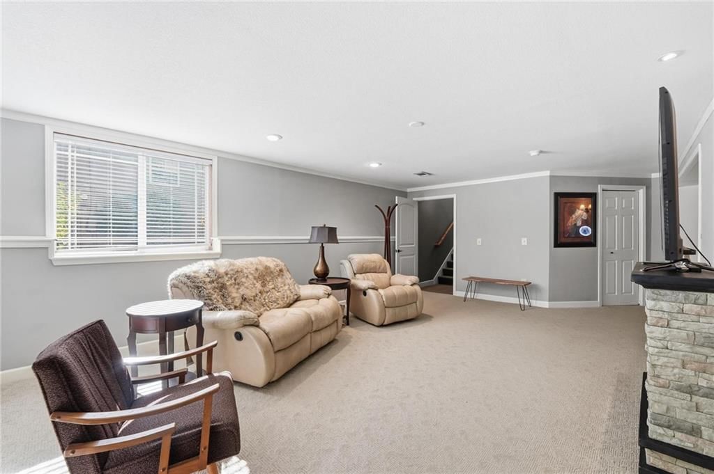 1363 Brompton Lane — photo 30