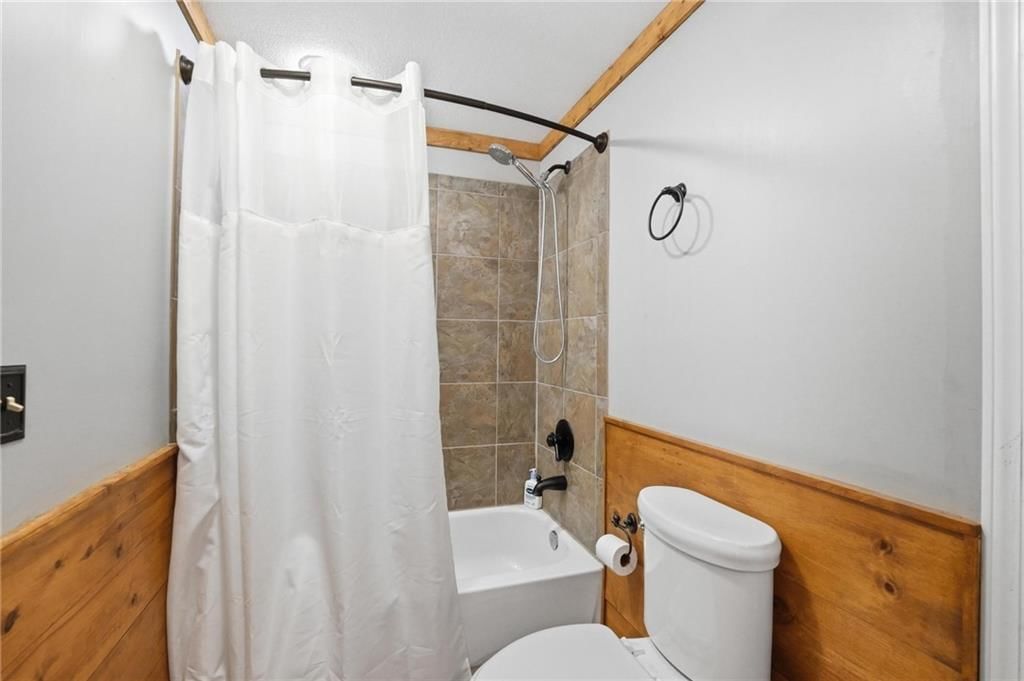 1363 Brompton Lane — photo 36