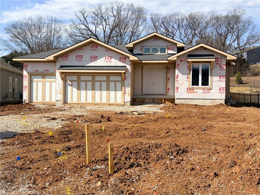 7238 Richards Drive, Shawnee, KS