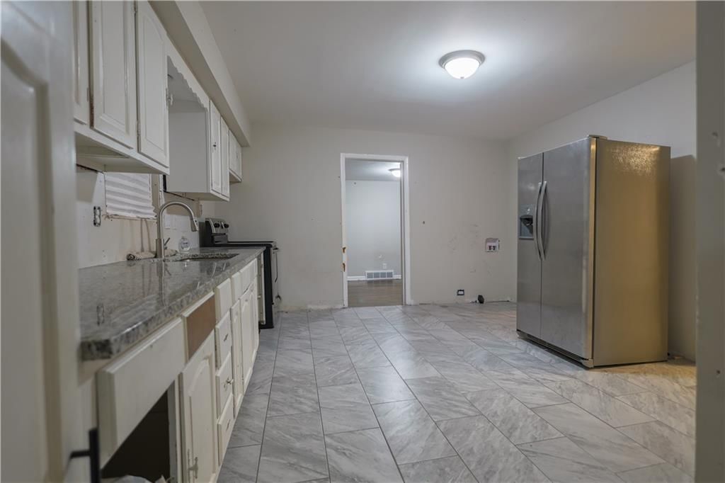 608 Park Avenue — photo 8
