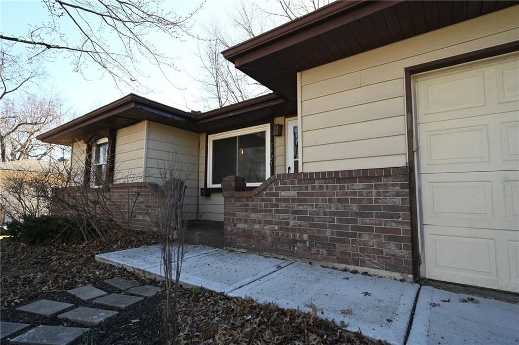 5720 N Drury Avenue — photo 3