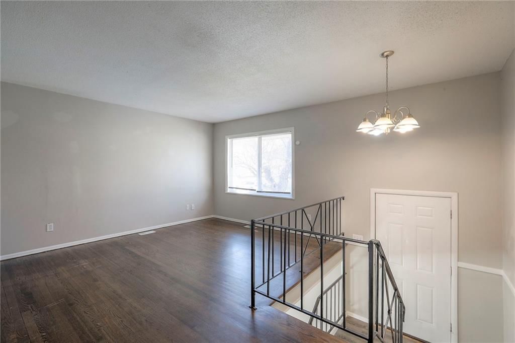 1715 Viking Drive — photo 3