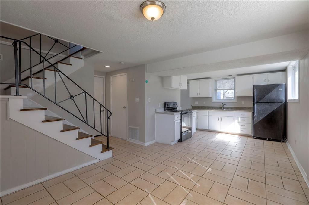 1715 Viking Drive — photo 15