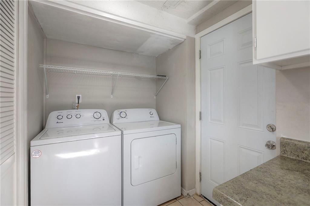 1715 Viking Drive — photo 20
