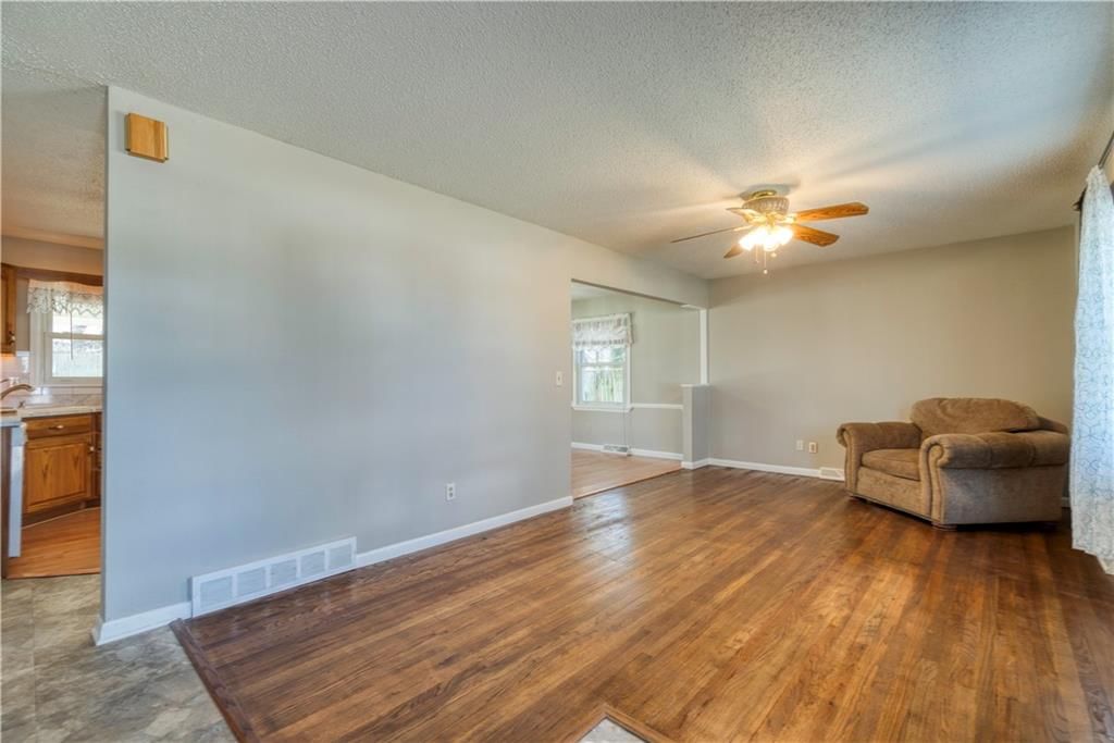 8409 E 85th Street — photo 10
