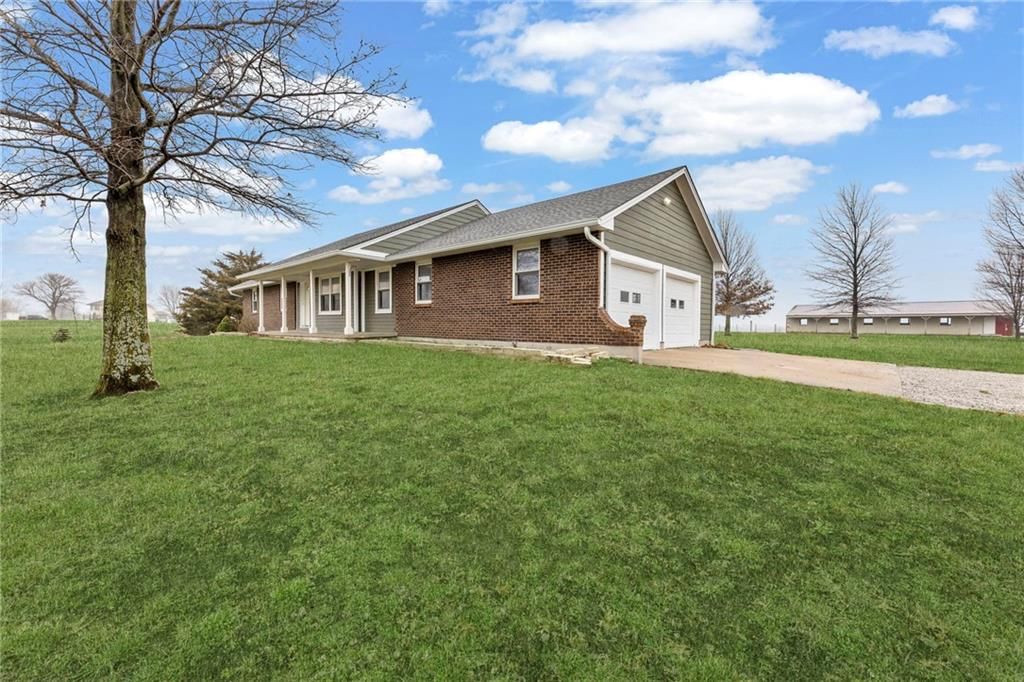 19455 Edgerton Road — photo 2