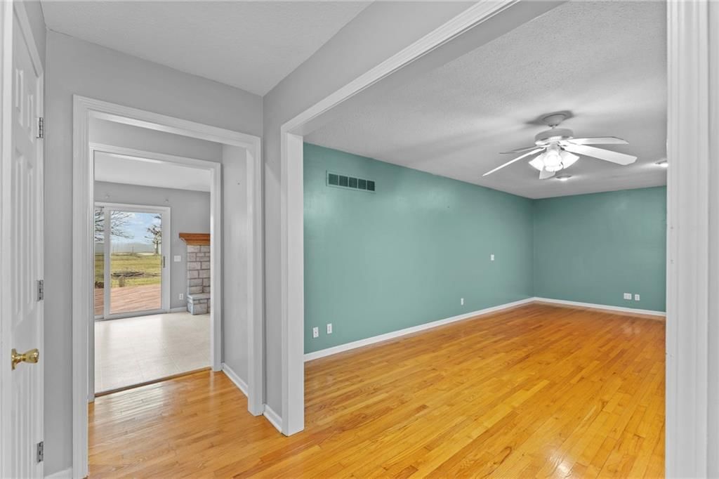 19455 Edgerton Road — photo 5