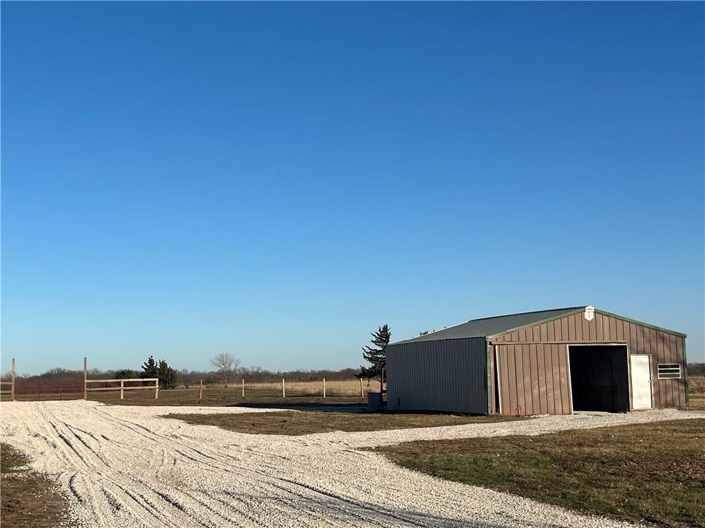 19455 Edgerton Road — photo 47