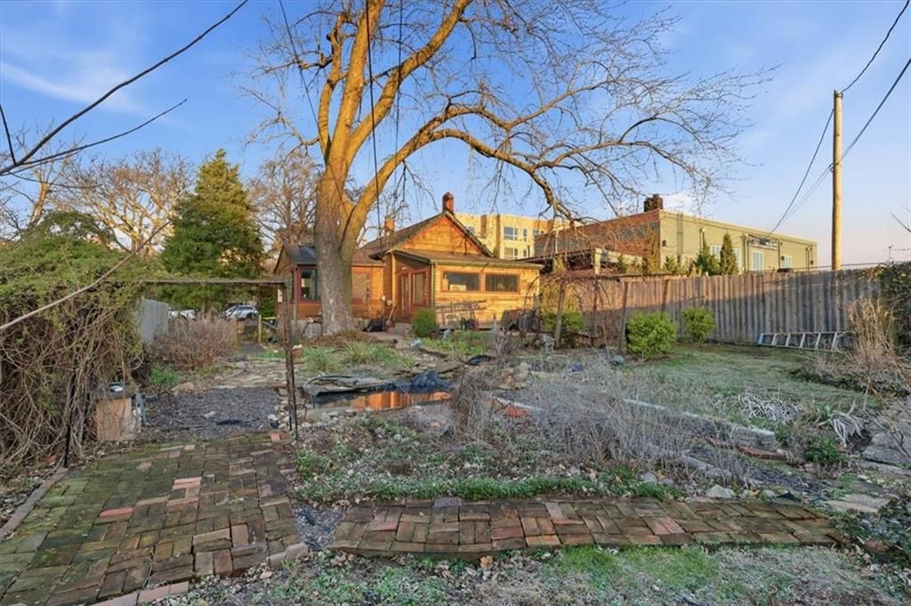 1619 Jefferson Street — photo 16