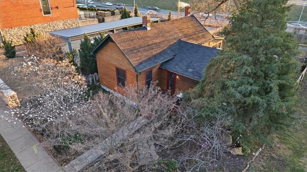 1619 Jefferson Street — photo 20