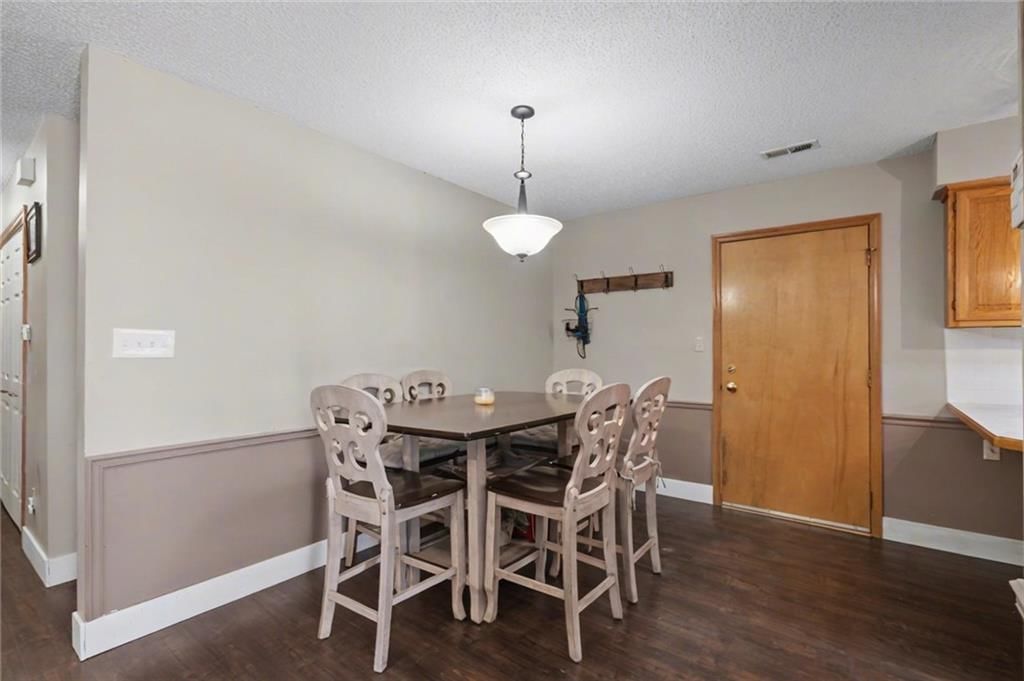 2613 Mayfair Drive — photo 8