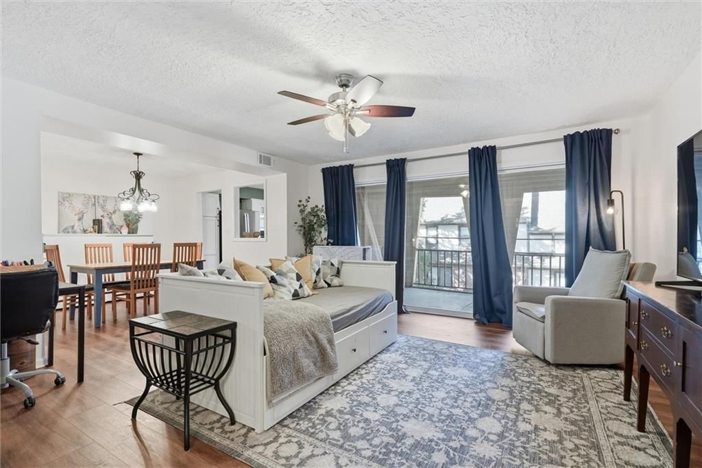 7430 W 102nd Court, Overland Park, KS
