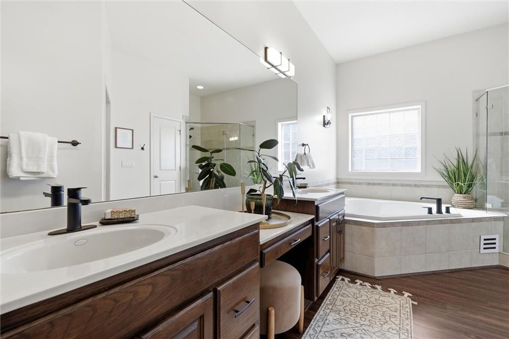10308 Granada Lane — photo 35
