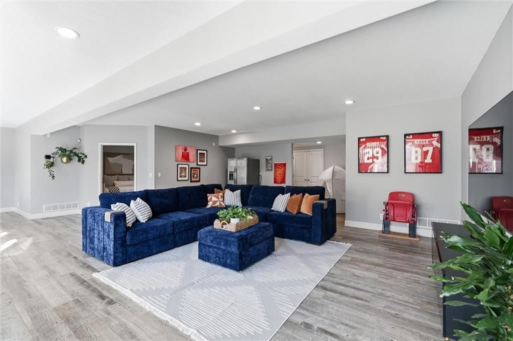 10308 Granada Lane — photo 44