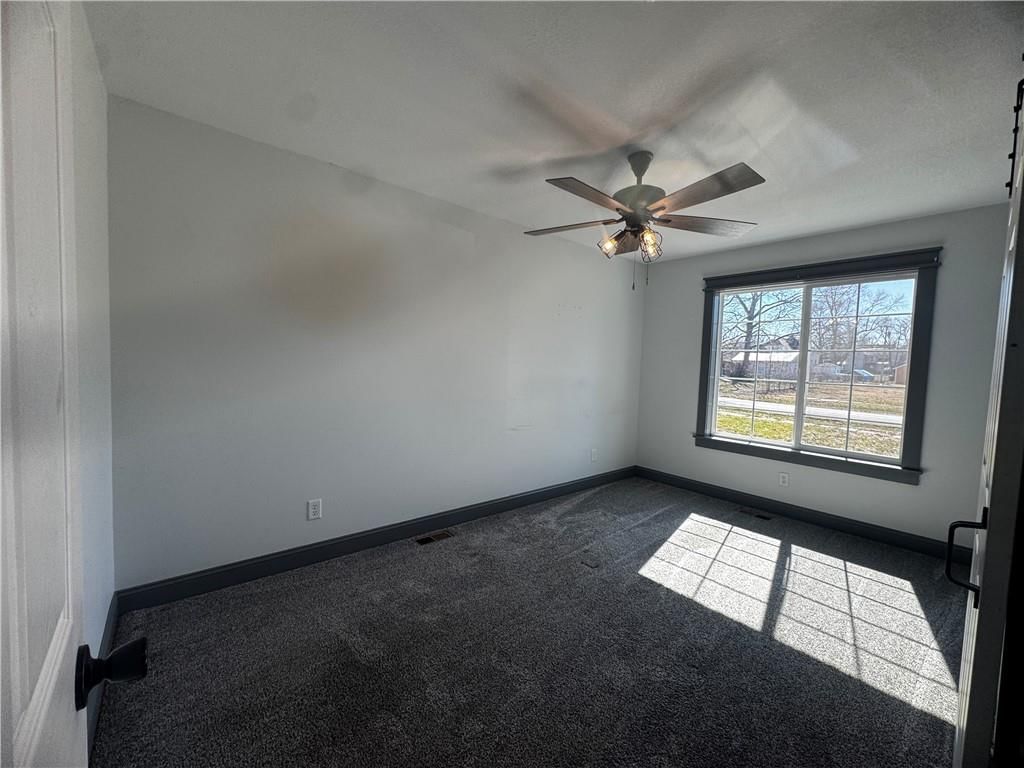 124 W 5th Street — photo 14