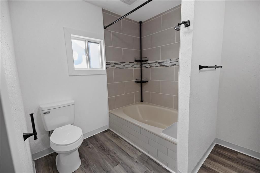 921 Clay Street — photo 12