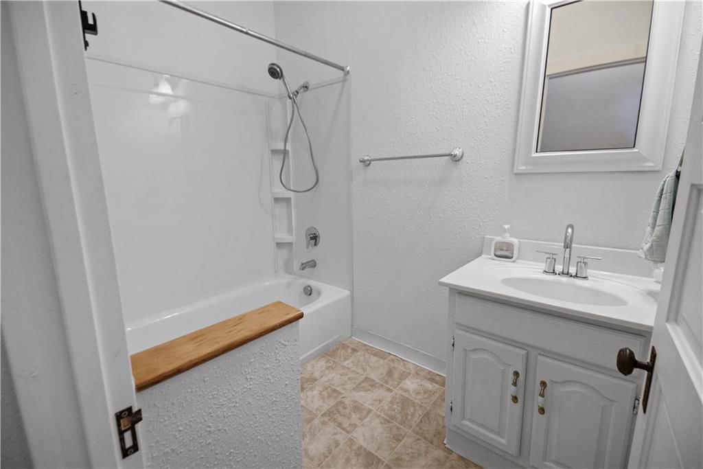 921 Clay Street — photo 14